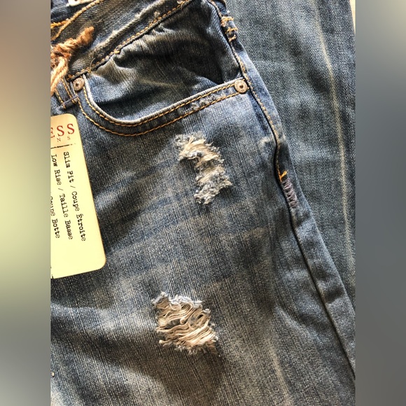 NWT Guess Juniors Falcon Slim Fit Boot Cut Distressed Jeans - Picture 10 of 16
